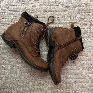 Women’s Boots